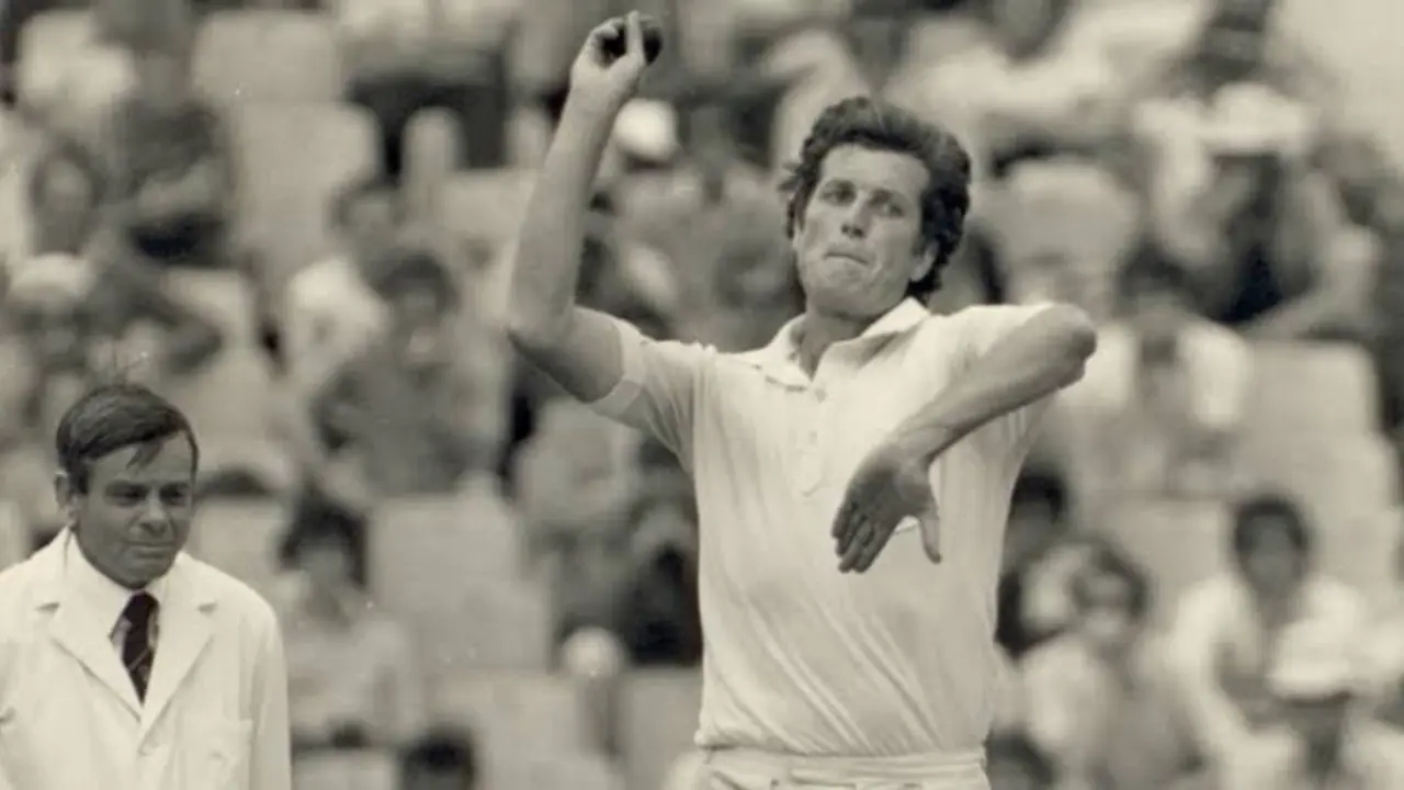 England Bowler Bob Willis